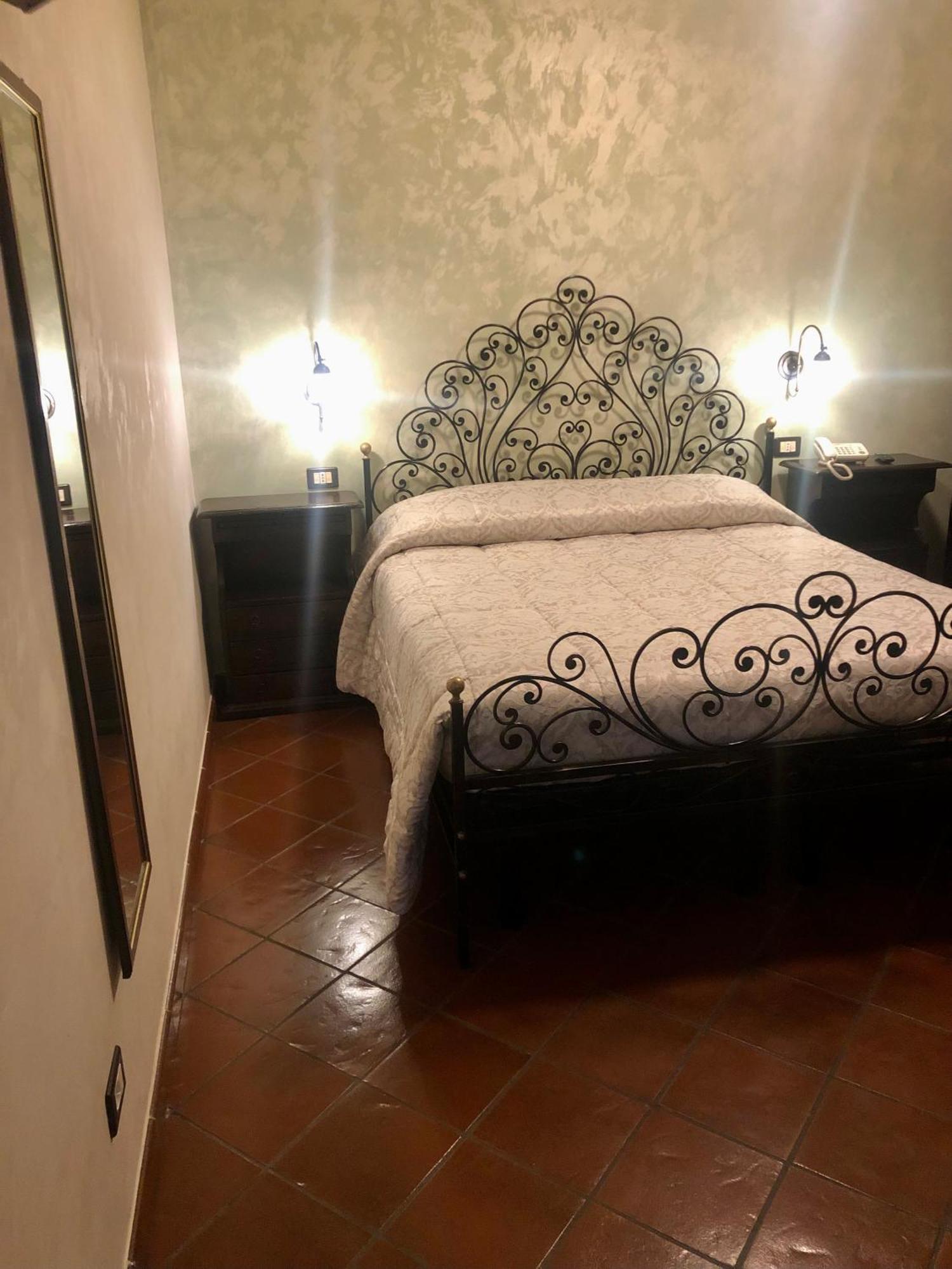 Hotel Bucaneve Pescasseroli Exteriör bild