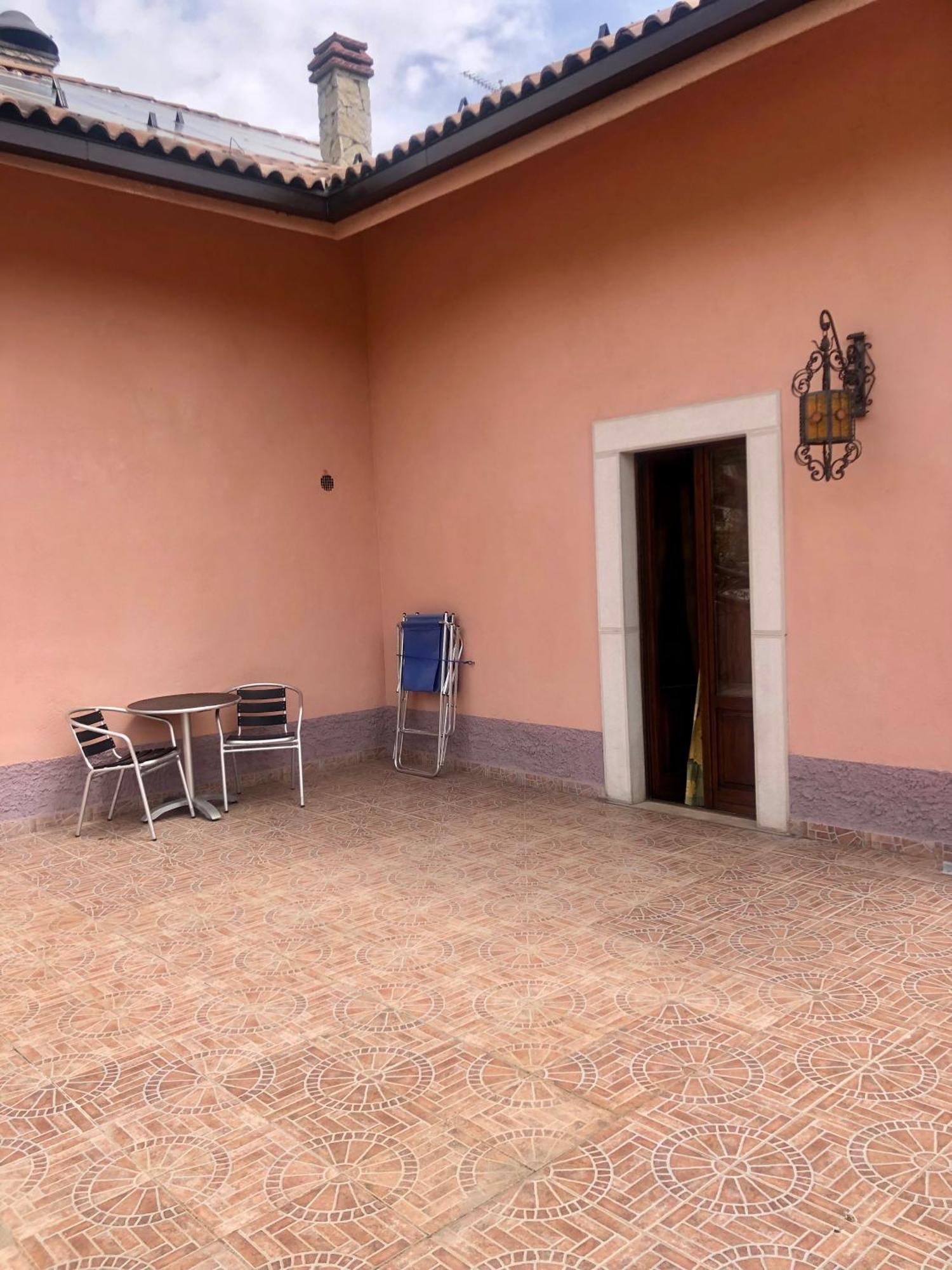 Hotel Bucaneve Pescasseroli Exteriör bild